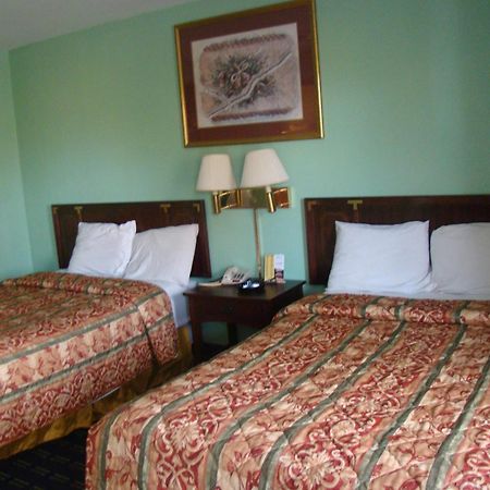 Budget Inn Mount Airy חדר תמונה