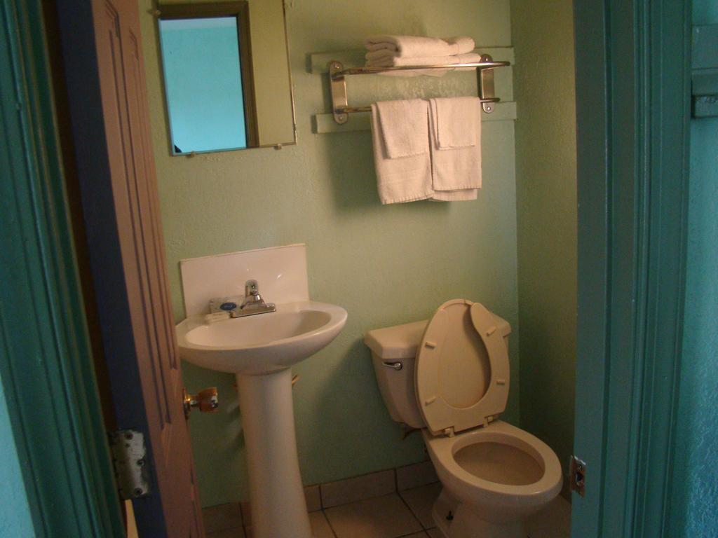 Budget Inn Mount Airy חדר תמונה